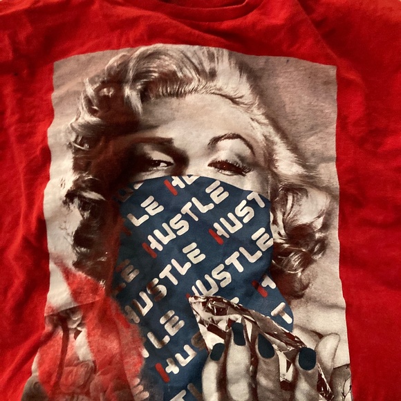 Fresh laundry and proper tees Other - Long sleeve and short